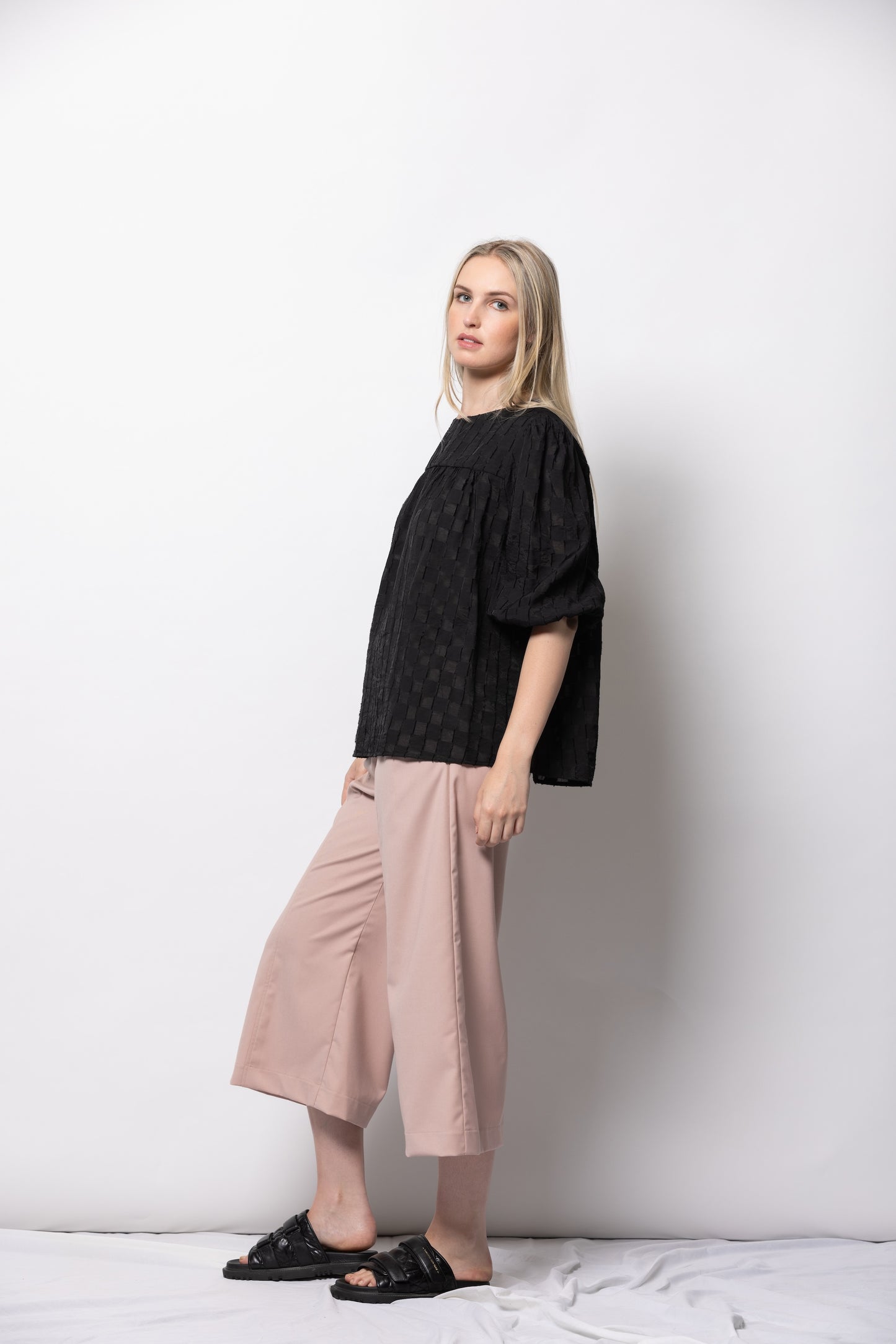 Vino Top | Black