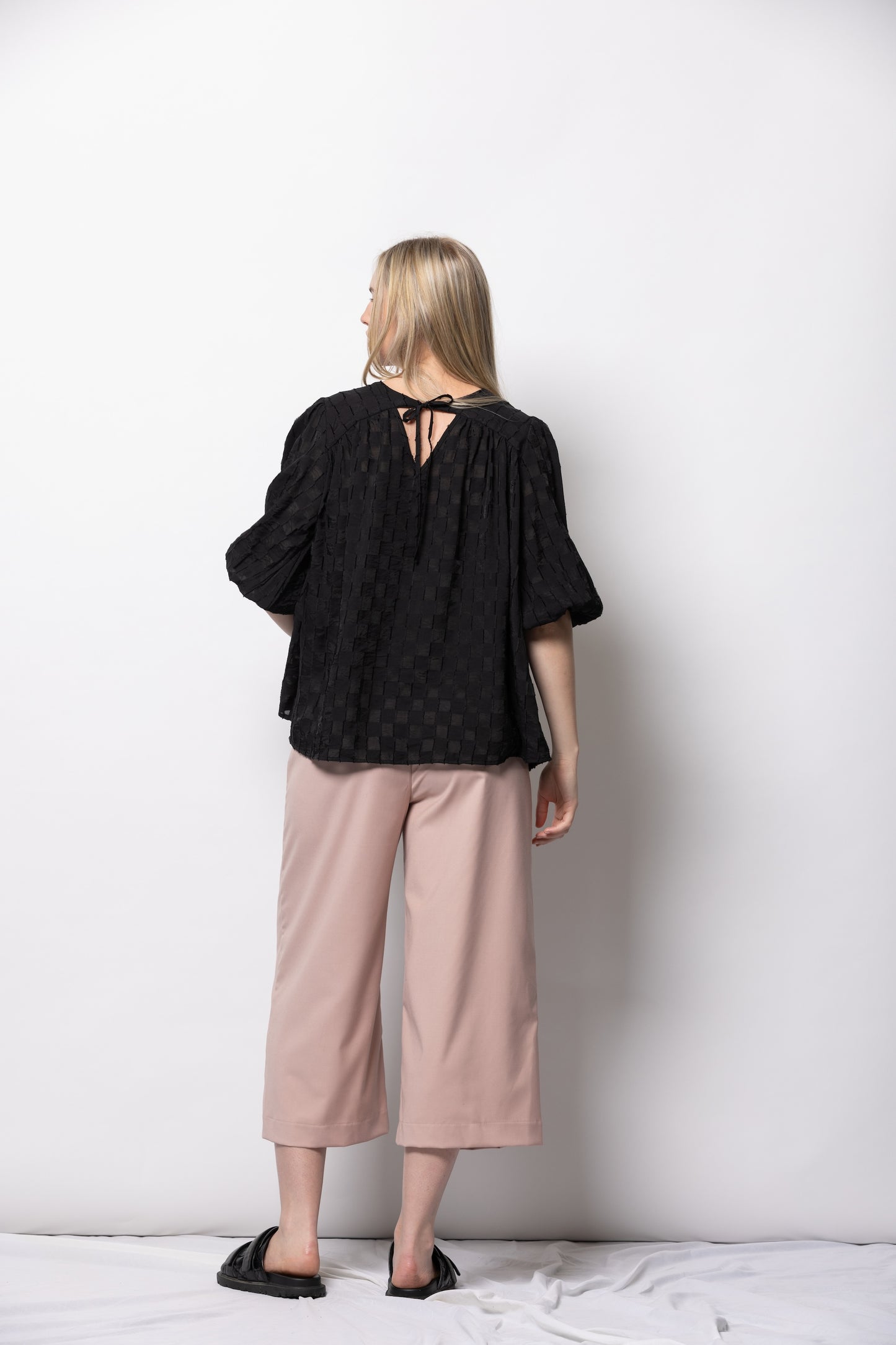 Vino Top | Black