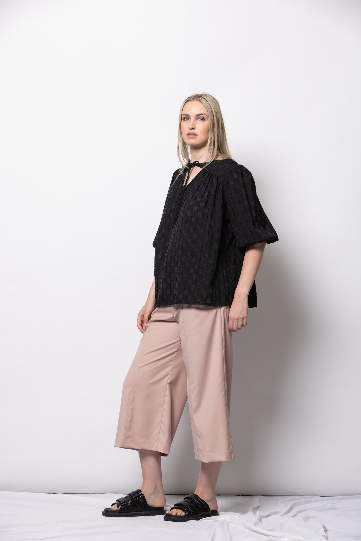 Vino Top | Black