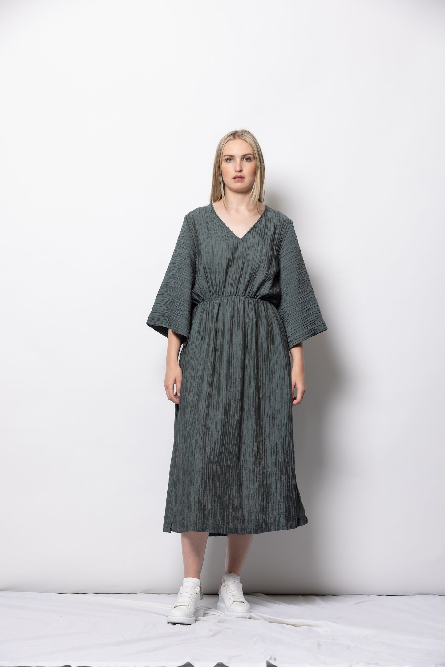 Dressed Divide Midi Dress | Evergreen